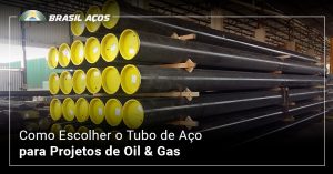 Fornecedor de tubos de aço carbono e a imagem possui o texto Fornecedor de tubos de aço carbono com pronta entrega: como escolher?