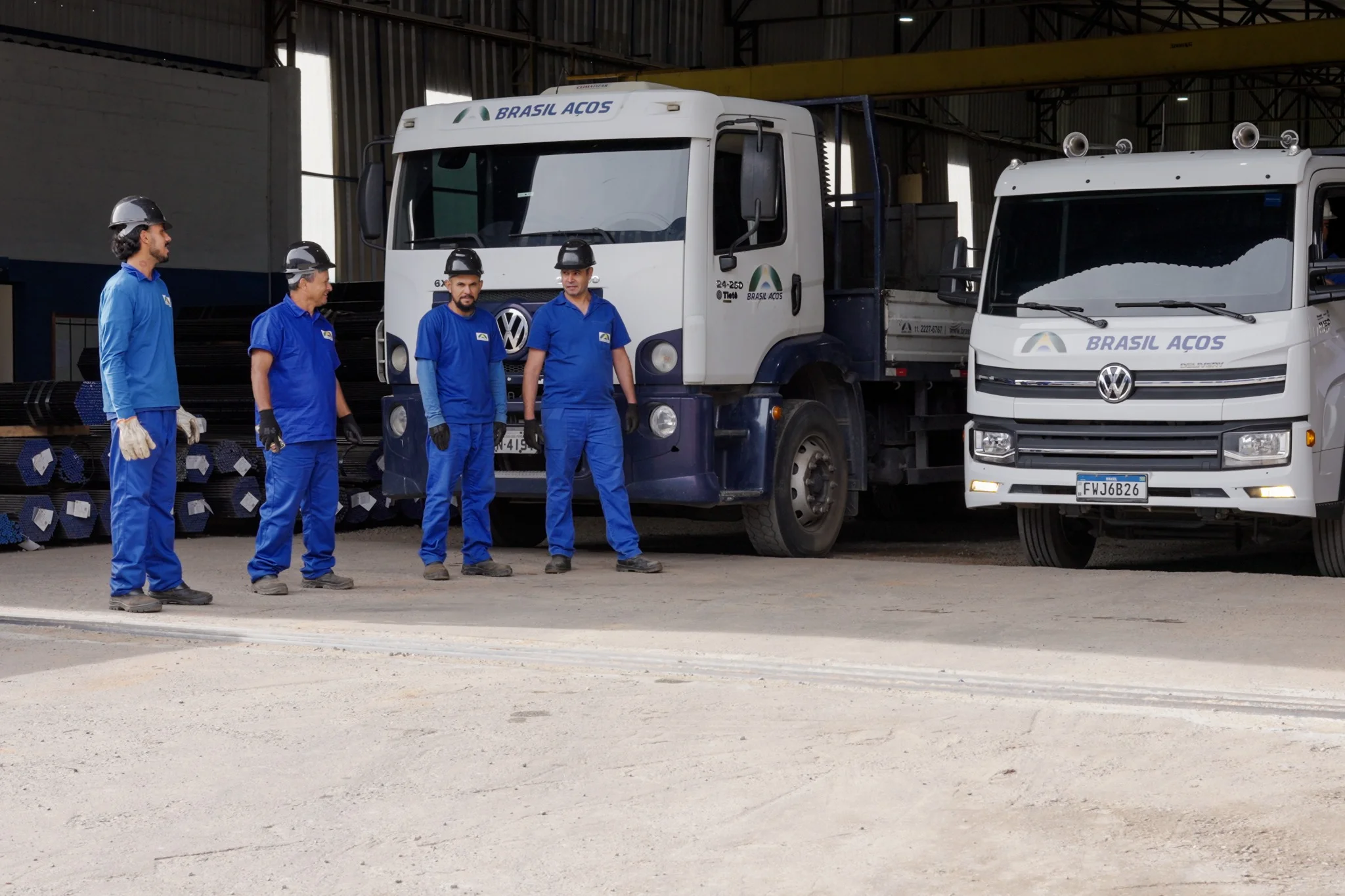 Equipe e frota da Brasil Aços